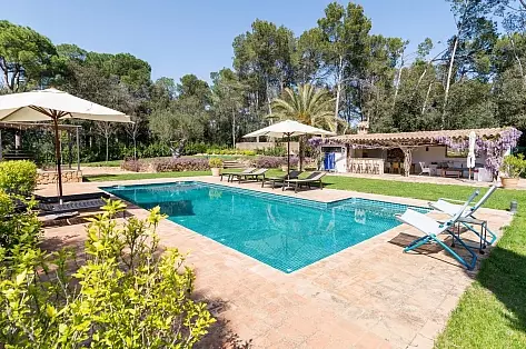 Charming villa rental in Spain with pool